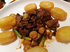 脆皮鲜奶拼蚝油牛肉-和记小菜(大宁店)