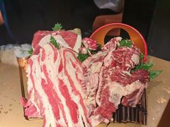 -铭牛烧肉·和牛海鲜自助(高新月牙湖店)