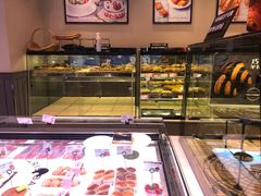 面包甜点陈列柜-巴黎贝甜(万源店)