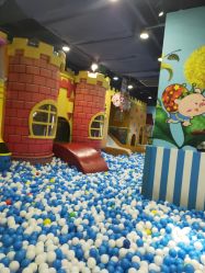 -孩子王童乐园(青岛万达店)