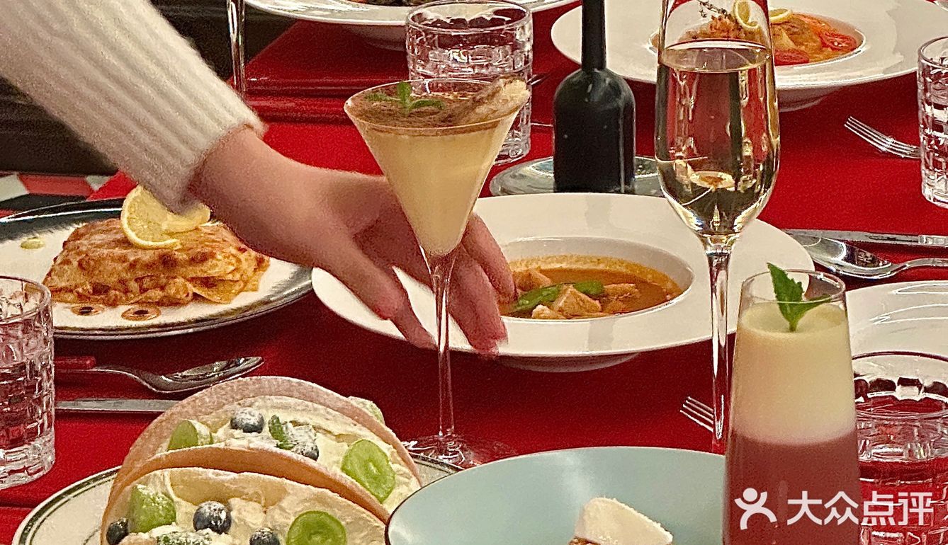 我好像找到了氛围感天花板餐吧‼️浪漫哭[流泪]