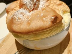 -港丽餐厅(高德置地店)