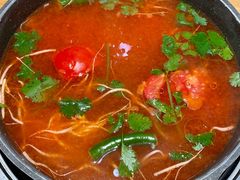 红酸汤锅-苗阿哥