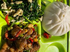 -同济大学本部学苑饮食广场