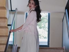 -茅草房·河畔园林火锅