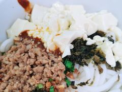 荤豆花米线-辣辣小吃豆花米线(大观篆新农贸市场店)