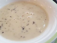 传统口味蘑菇浓汤-萨莉亚意式餐厅(河东万达店)