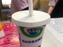 -嘿哟动霸CHUA·新潮玩运动娱乐中心·蹦床滑冰团建乐园