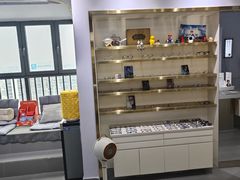 -视野联行眼镜•蔡司•依视路(温江店)