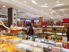 面包甜点陈列柜-上海市长春食品商店(淮海中路店)