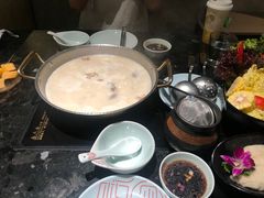 -捞王锅物料理(上海世茂广场店)