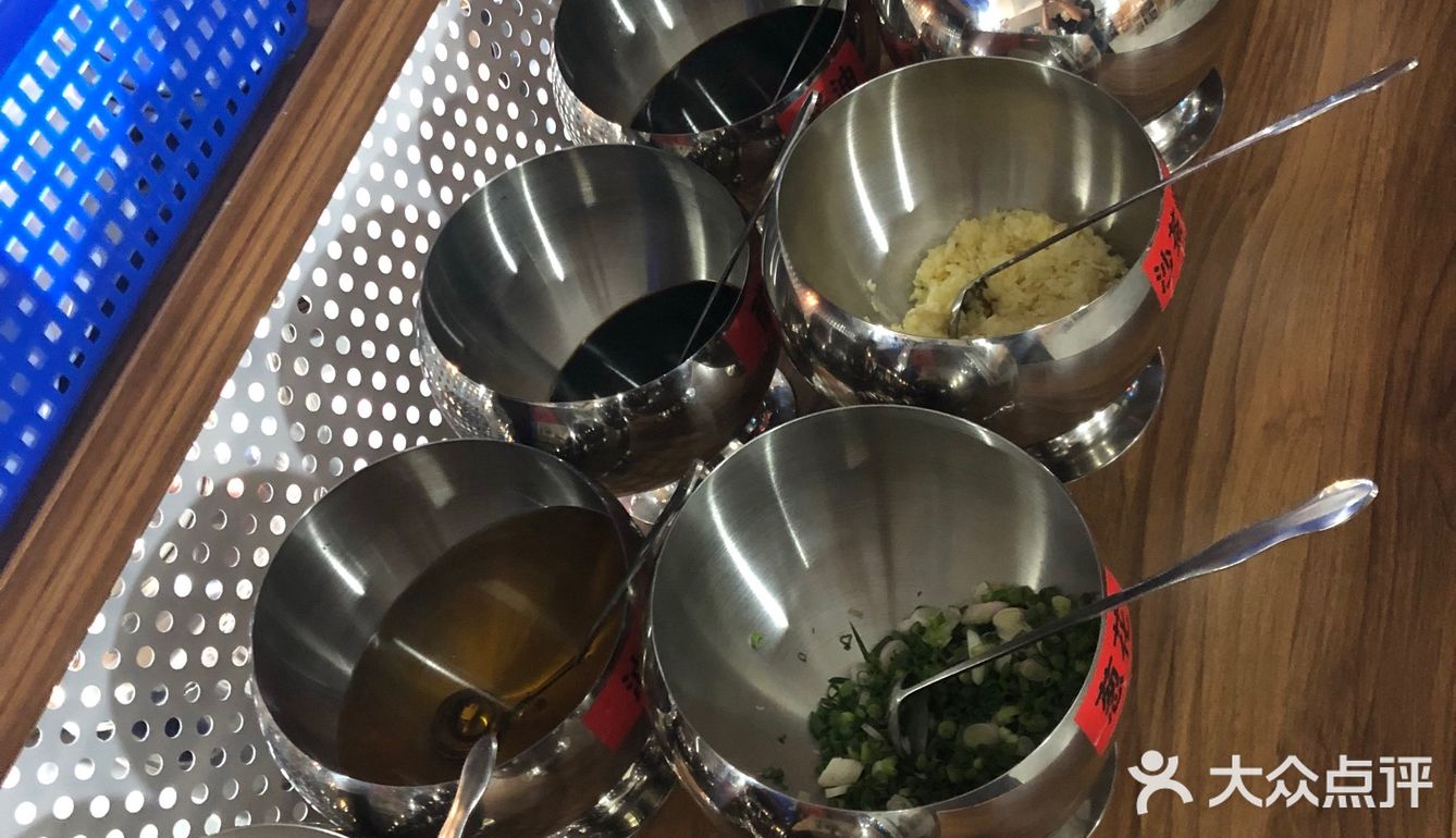 行创产行到差不多稳野食，附近几间都吃过了