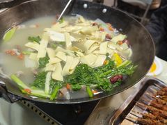 -江湖亮亮蒸虾大排档烤全羊清真(武汉总店)