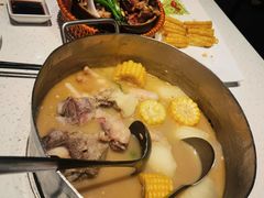 -肥仔文澳门猪骨煲(南京西路店)