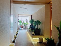 -上海漕河泾万丽酒店