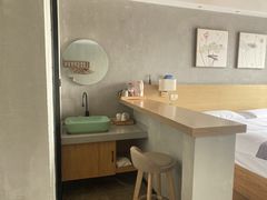 -闲隅江景艺术酒店(解放碑洪崖洞总店)