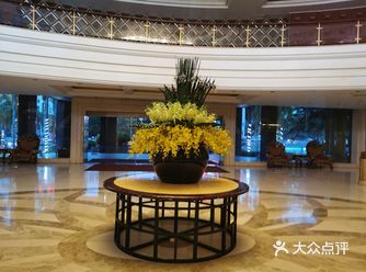价格双标198元(不含早餐)，如果含早加60元