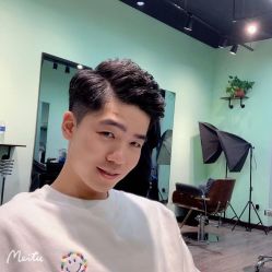 点击看大图 -初心HAlRSALON烫染接发