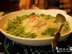 奶汤草头鮰鱼片-通安客栈中餐厅·何家小馆