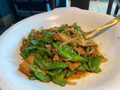 石碾辣椒炒花猪肉-俏九州·小炒黄牛肉(华润万象汇店)