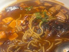 -卢大鲜鱼头捞饭(美利广场店)