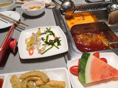 -海底捞火锅(金山百联店)