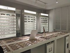 -目艮眼镜SHOWROOM(品牌集合店)