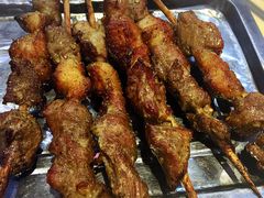 烤羊肉串-天津乾毓德饭庄·清真传统炒菜·海鲜烧烤(咸阳路店)