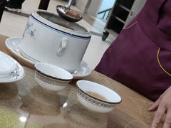 -正宗鸡饭粤香酒家(朱村店)