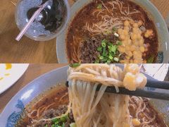 豌杂小面-丁丁猫重庆小面(徐州路店)