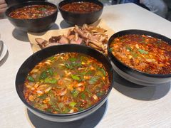 -牵人麻辣粉(粉巷店)