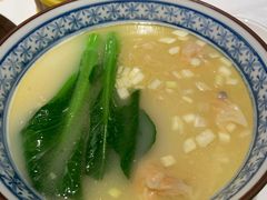 -领鲜天下·焗海鲜·花胶鸡(天目里店)