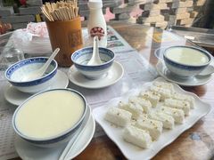 -周大娘牛乳(旧寨古村总店)