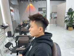 -尤司男士国潮理发馆
