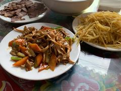 -何适山庄 ·可团建(水长城P2停车场店)