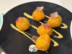 -MONICH牛排融合餐厅(和义大道购物中心店)