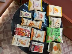 -沪上阿姨·臻选茶饮(上海环球港店)