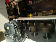 -华莱士·全鸡汉堡(光华路店)