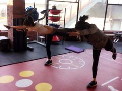 -GYMPLUS私教健身会馆(大悦城店)