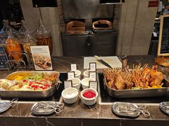 -广州万富希尔顿酒店·感趣自助餐厅·金秋蟹宴生蚝海鲜刺身