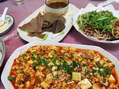 -洪霞餐馆