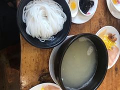 -桥香园过桥米线(国贸店)