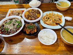 -朱大嘴肥肠血旺(福字街店)