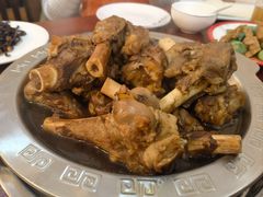 -聚首堂·特色小吃·肘子(什刹海德胜门店)