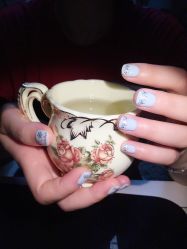 -EMILY艾枚莉美甲美睫·美颜·现磨咖啡