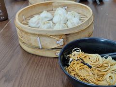 蟹粉小笼-万寿斋(山阴路店)