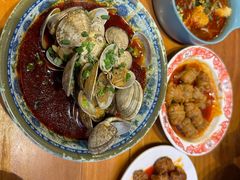 -爆炸头阿姨小四川正宗川味小吃(无任何分店)