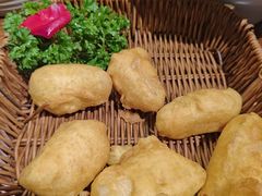 -老滇山寨•云南特色菜•地方菜•民族风情歌舞表演(金碧店)
