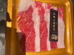 -牛YO寿喜烧·铁板烧和牛火锅自助(市府恒隆店)