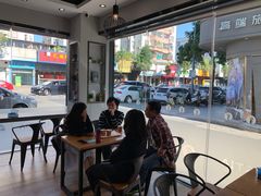 -赫斯提亚面包&咖啡店